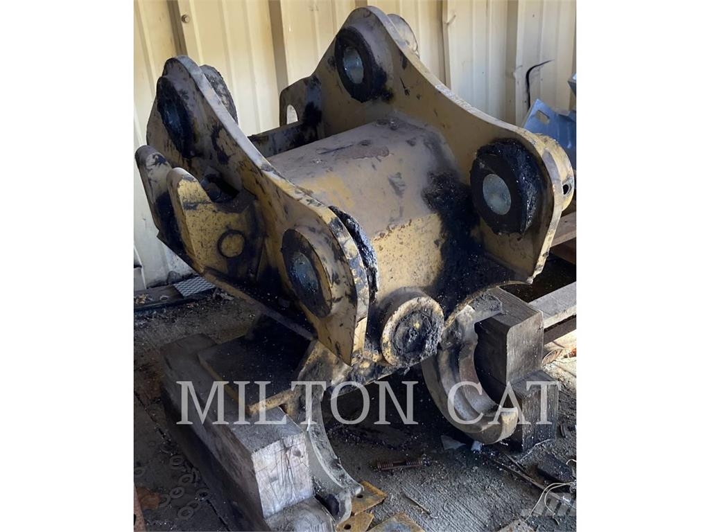 CAT M314F/M316F/M318F TILTING PIN LOCK COUPLER Rýchlospojky