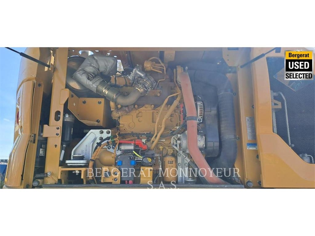 CAT M315 Pelle sur pneus