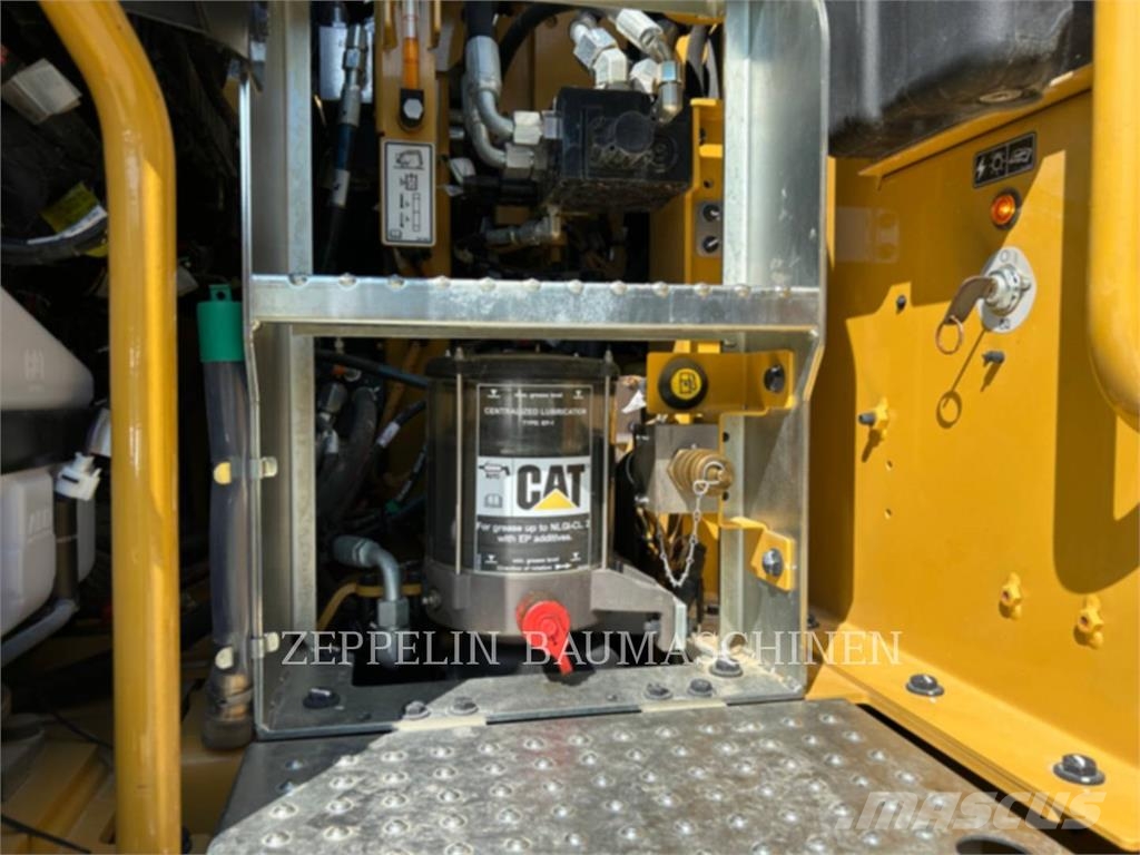 CAT M315-07A حفارات بعجل