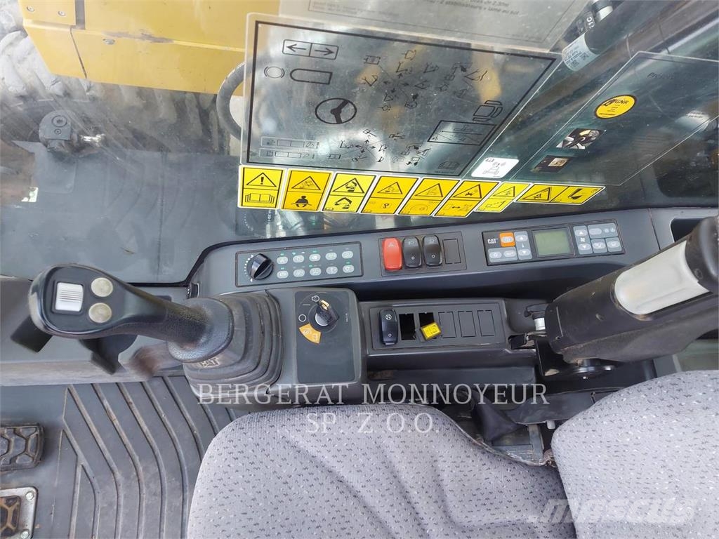 CAT M315F Ratiniai ekskavatoriai