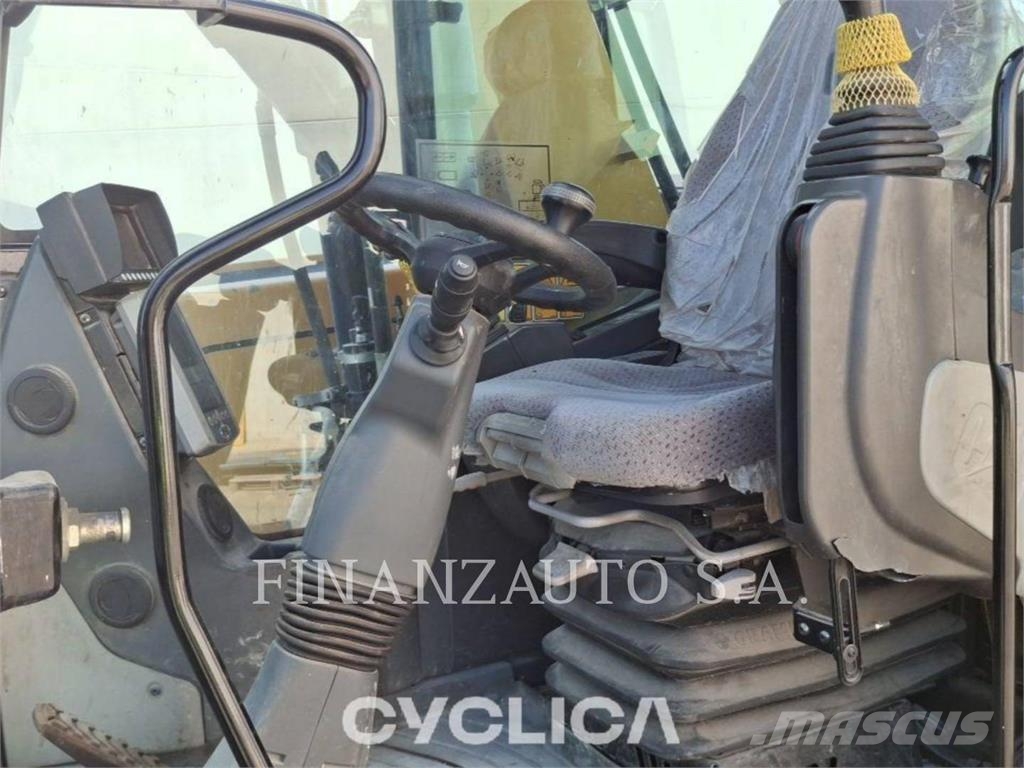 CAT M315F Ratiniai ekskavatoriai