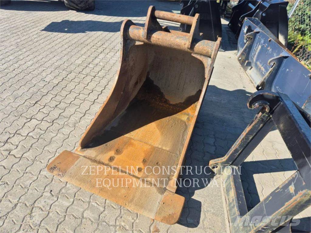 CAT M315F Wheeled excavators