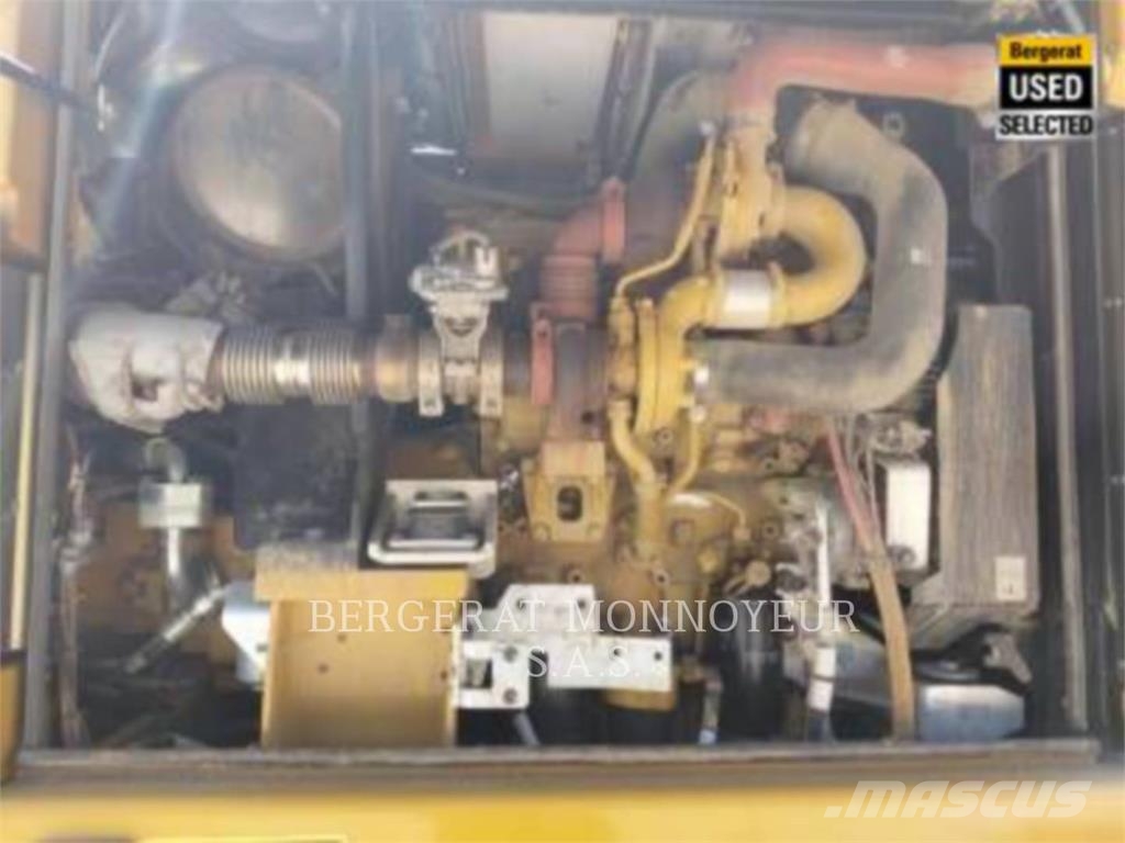 CAT M315F IVC حفارات بعجل