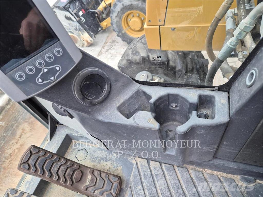 CAT M317F Excavadoras de ruedas