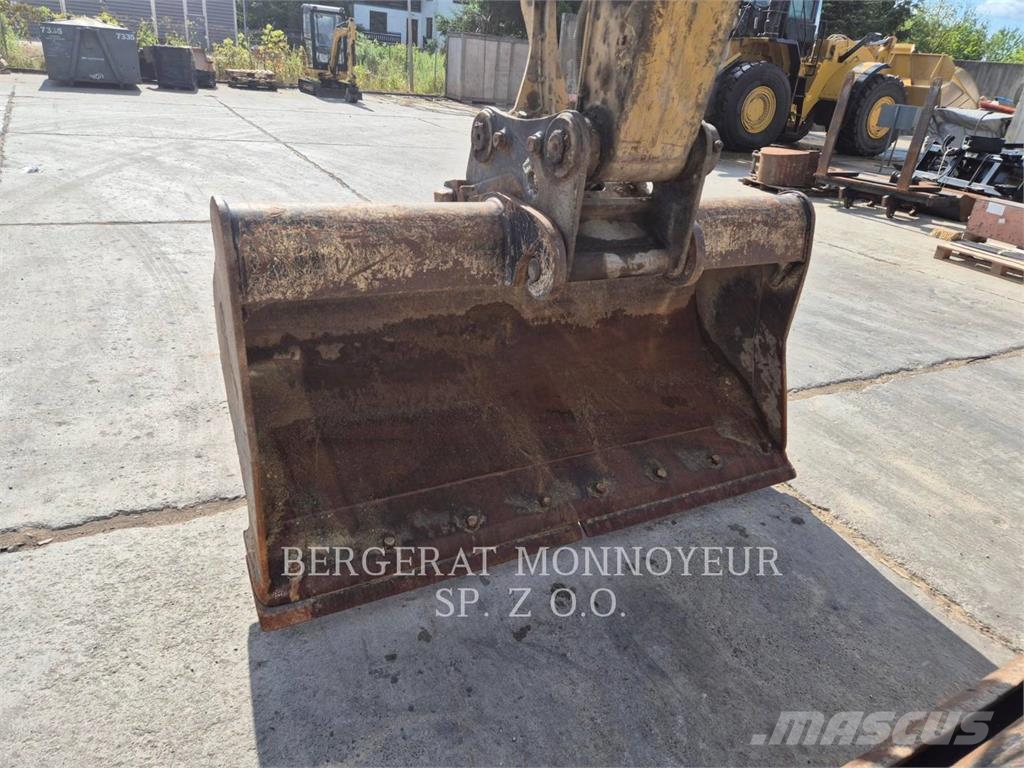 CAT M317F Excavadoras de ruedas