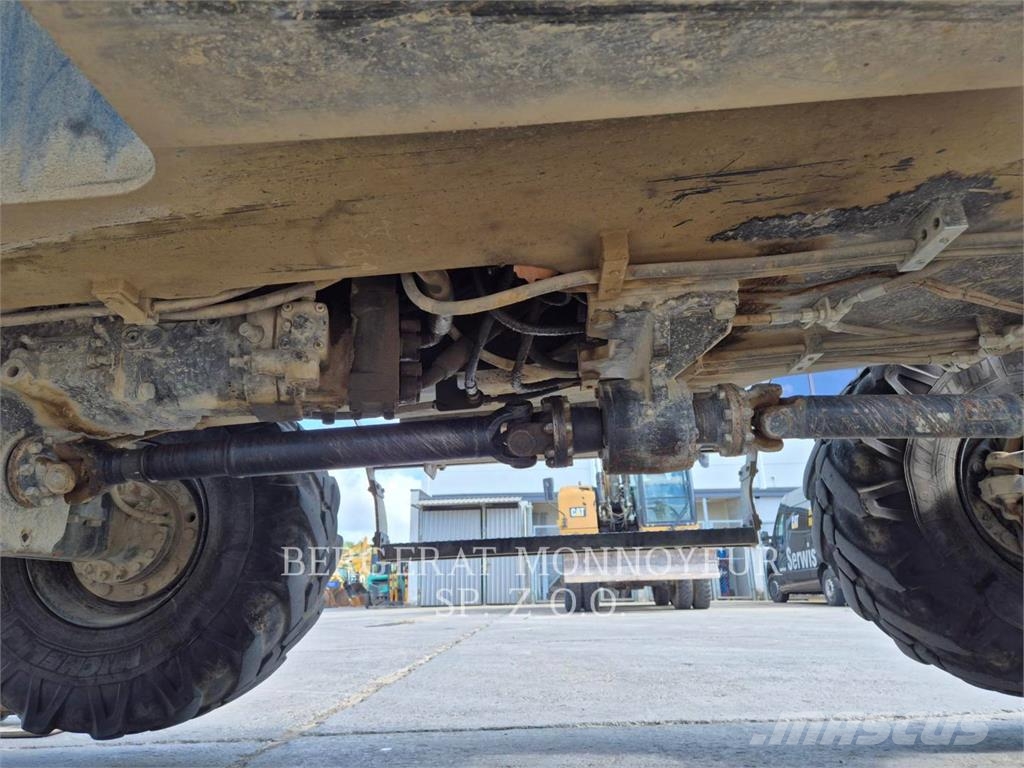 CAT M317F Excavadoras de ruedas