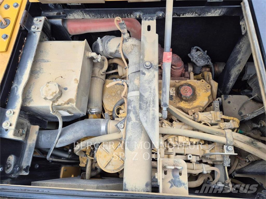 CAT M317F Excavadoras de ruedas