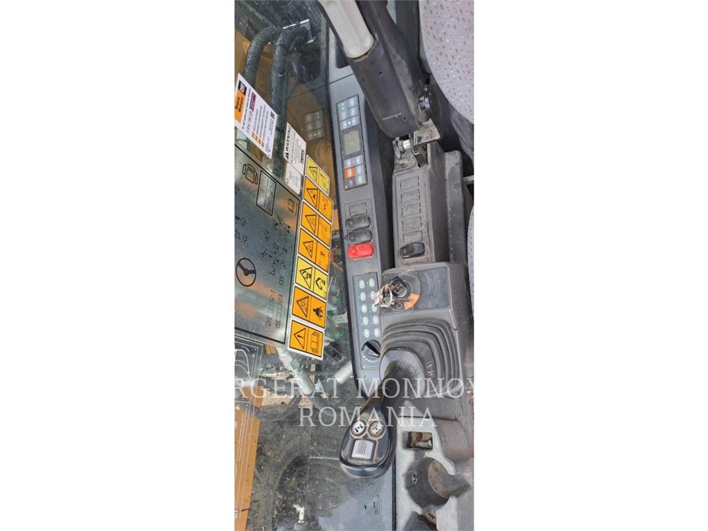 CAT M317F Wielgraafmachines