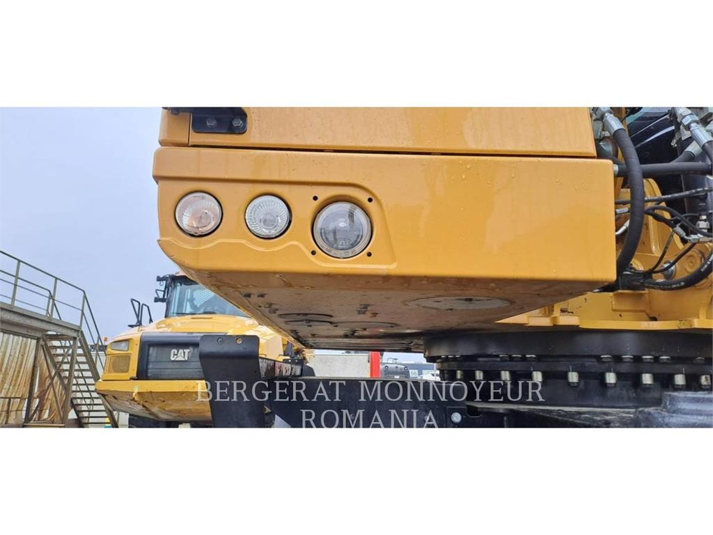 CAT M317F Wielgraafmachines