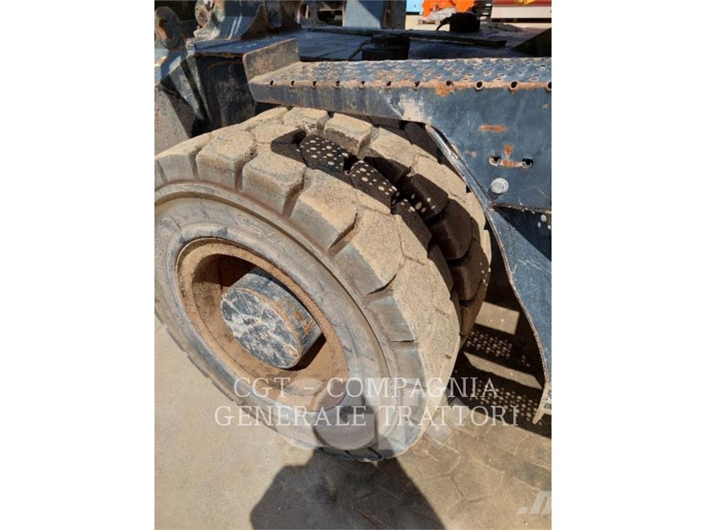 CAT M318D MH Колесни екскаватори