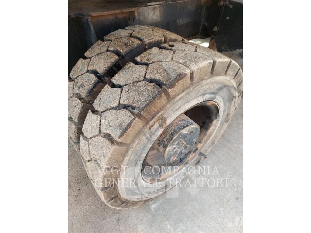 CAT M318D MH Колесни екскаватори