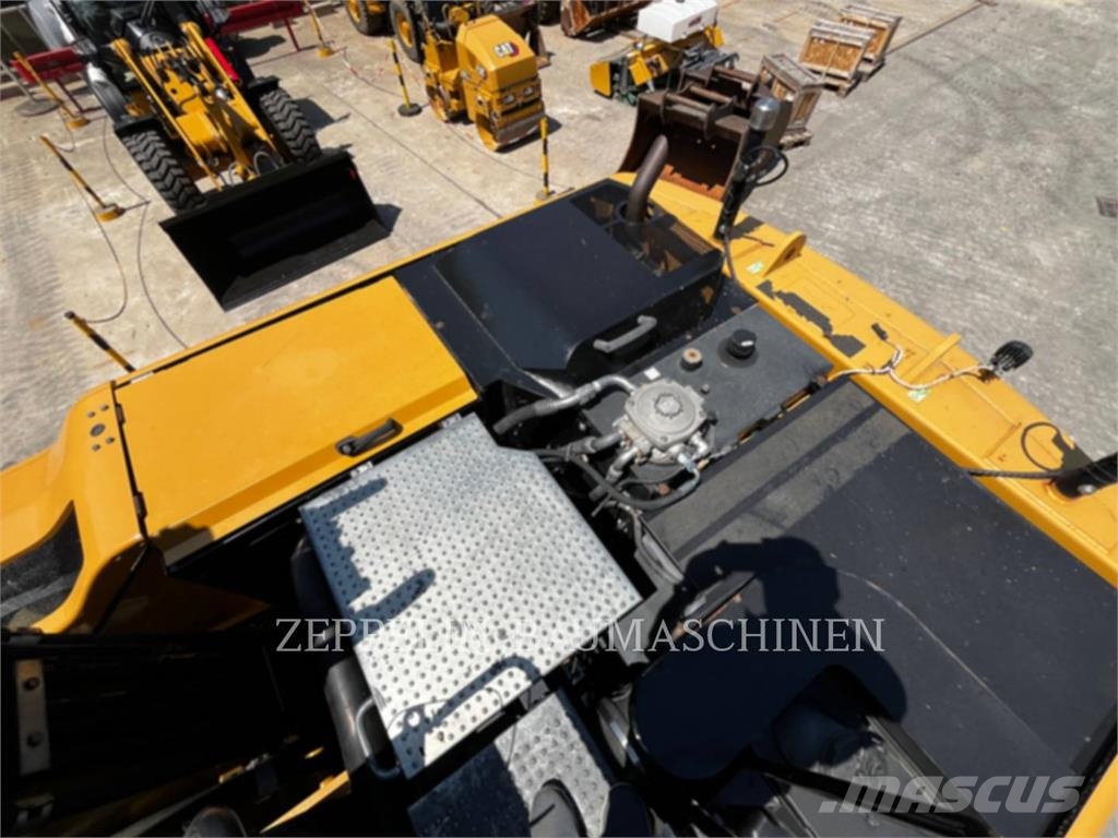 CAT M320F Ratiniai ekskavatoriai