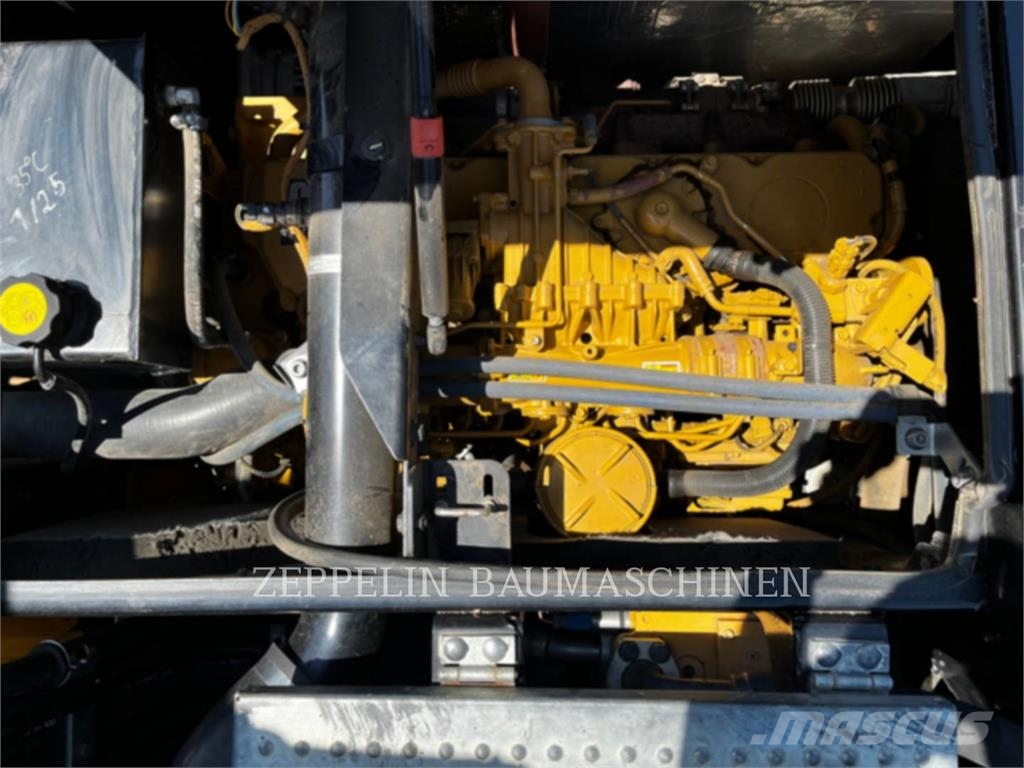 CAT M320F Ratiniai ekskavatoriai