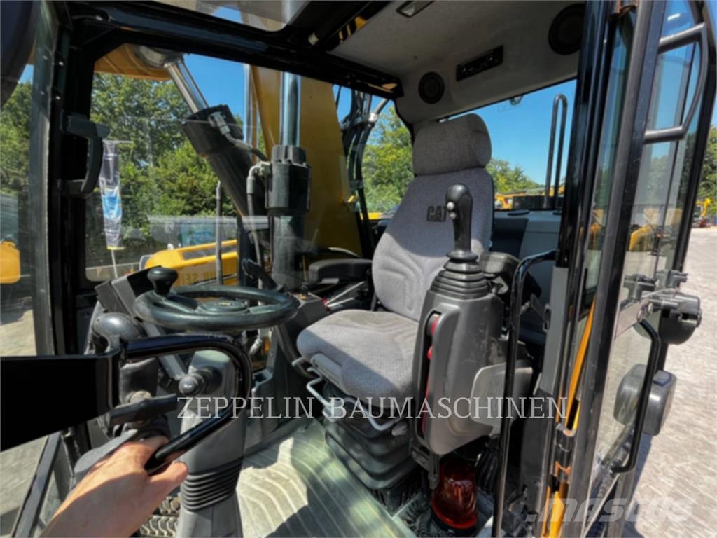 CAT M320F Ratiniai ekskavatoriai
