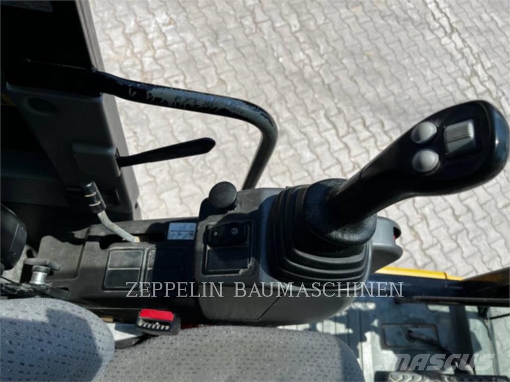 CAT M320F Ratiniai ekskavatoriai