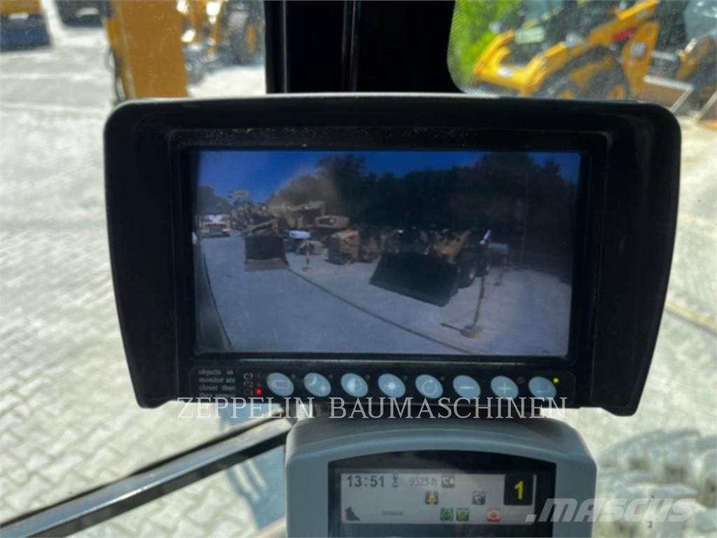 CAT M320F Ratiniai ekskavatoriai