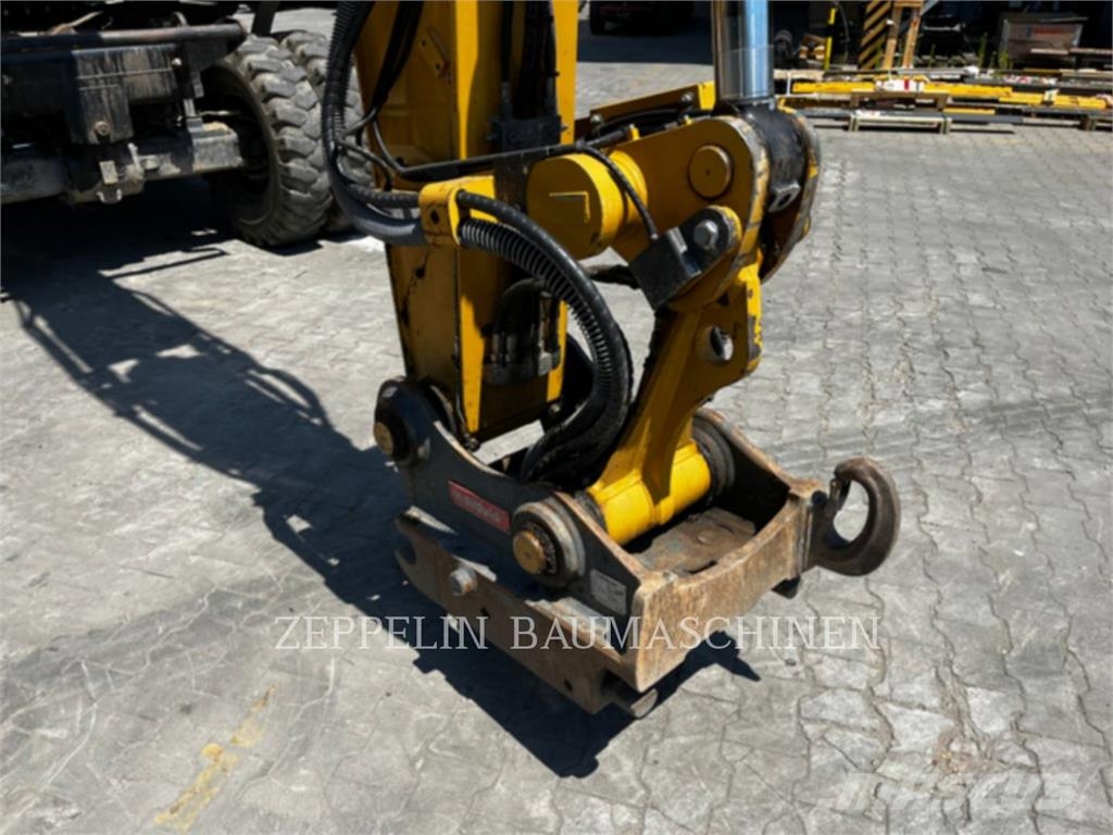 CAT M320F Ratiniai ekskavatoriai