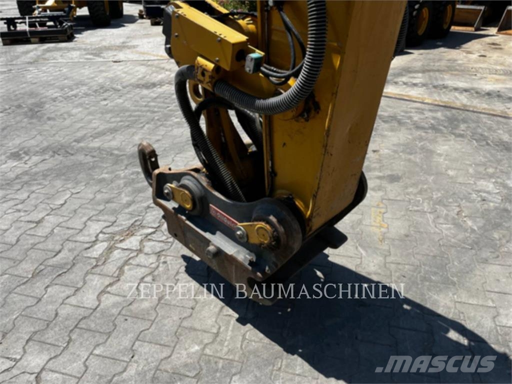 CAT M320F Ratiniai ekskavatoriai