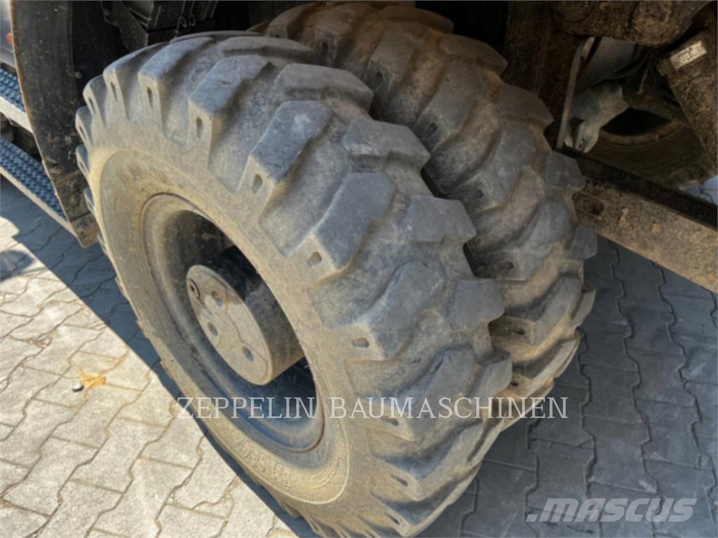 CAT M320F Ratiniai ekskavatoriai
