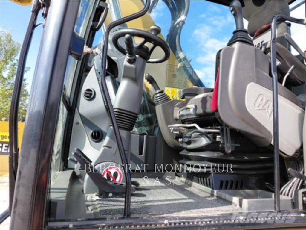 CAT M320F Mobilbagger