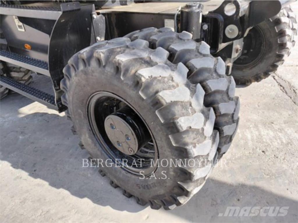 CAT M320F Mobilbagger