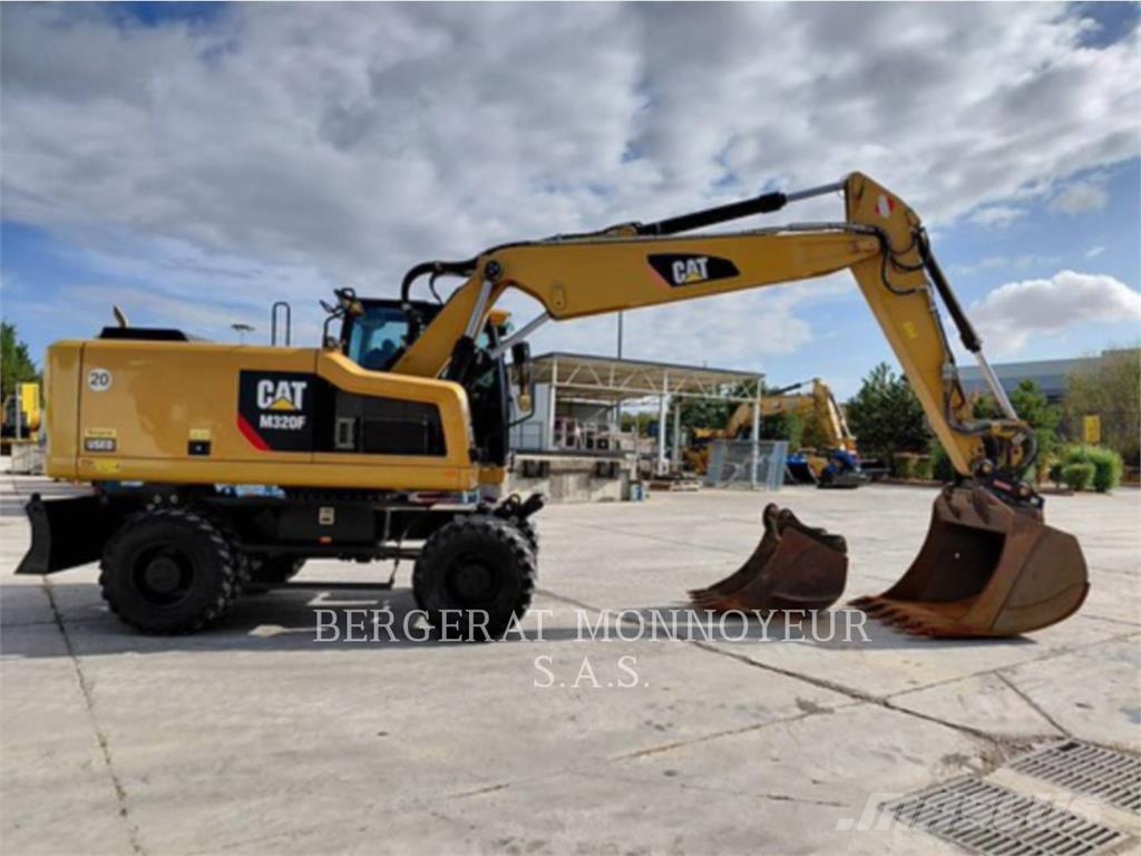 CAT M320F Mobilbagger