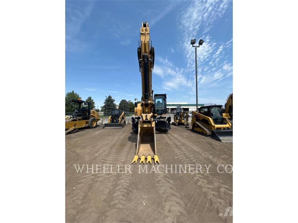 CAT M322 履带挖掘机