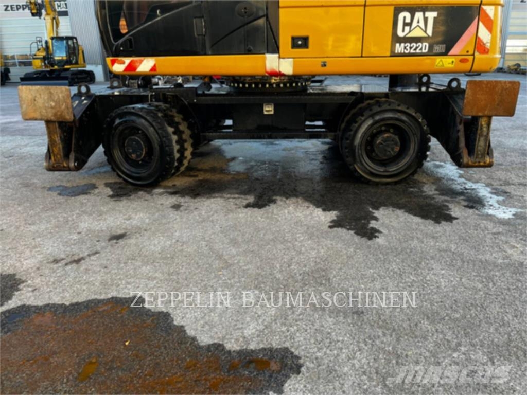 CAT M322DMH Abrissbagger