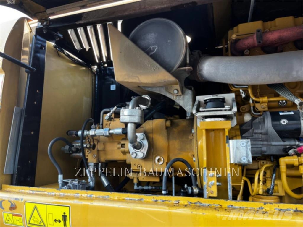 CAT M322DMH Abrissbagger