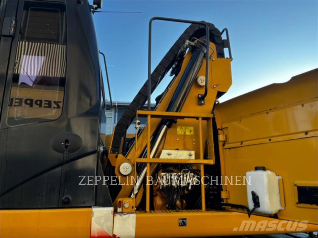 CAT M322DMH Abrissbagger