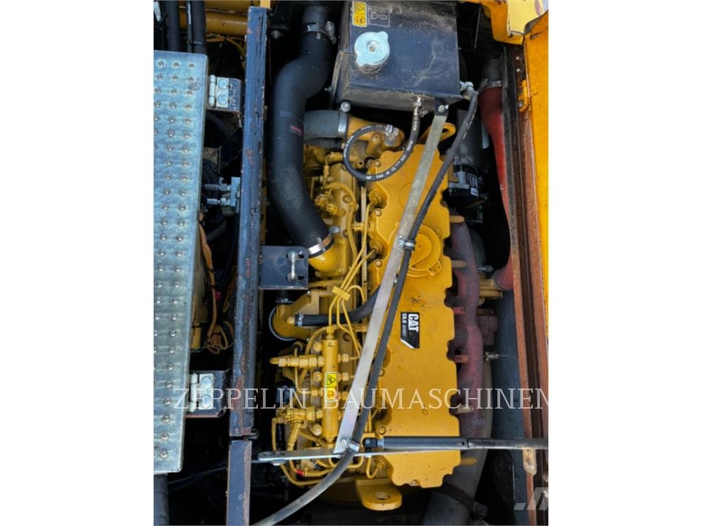 CAT M322DMH Abrissbagger