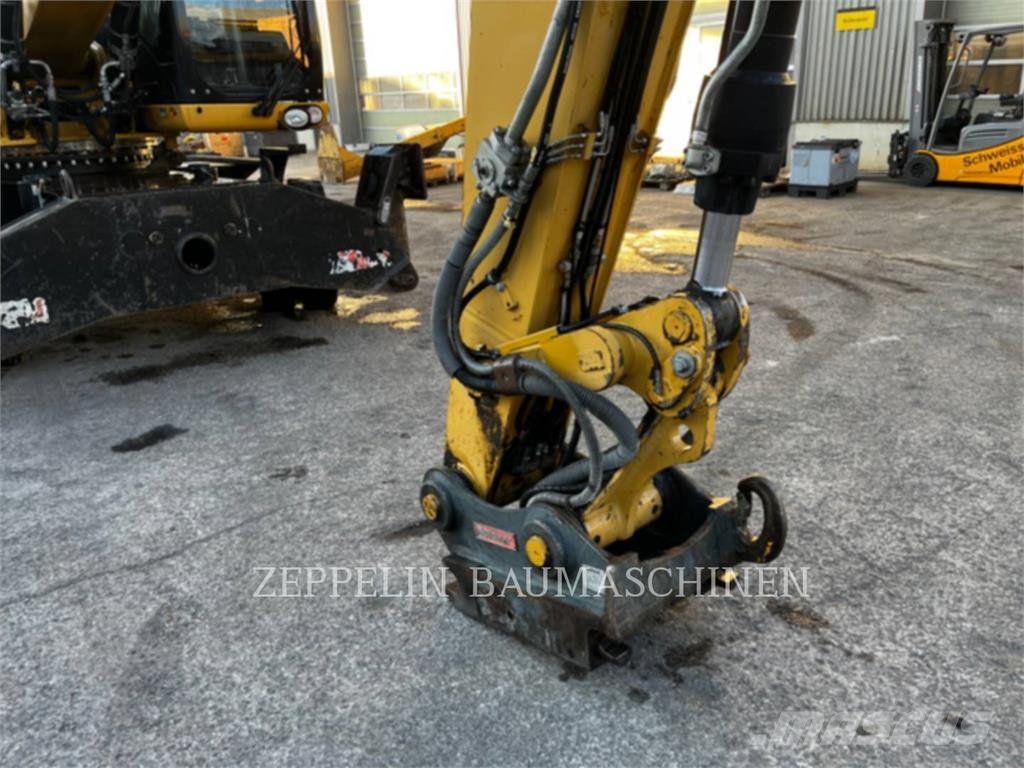 CAT M322DMH Abrissbagger