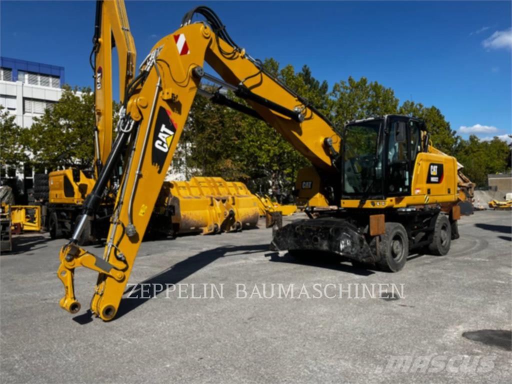 CAT MH3022 Abrissbagger
