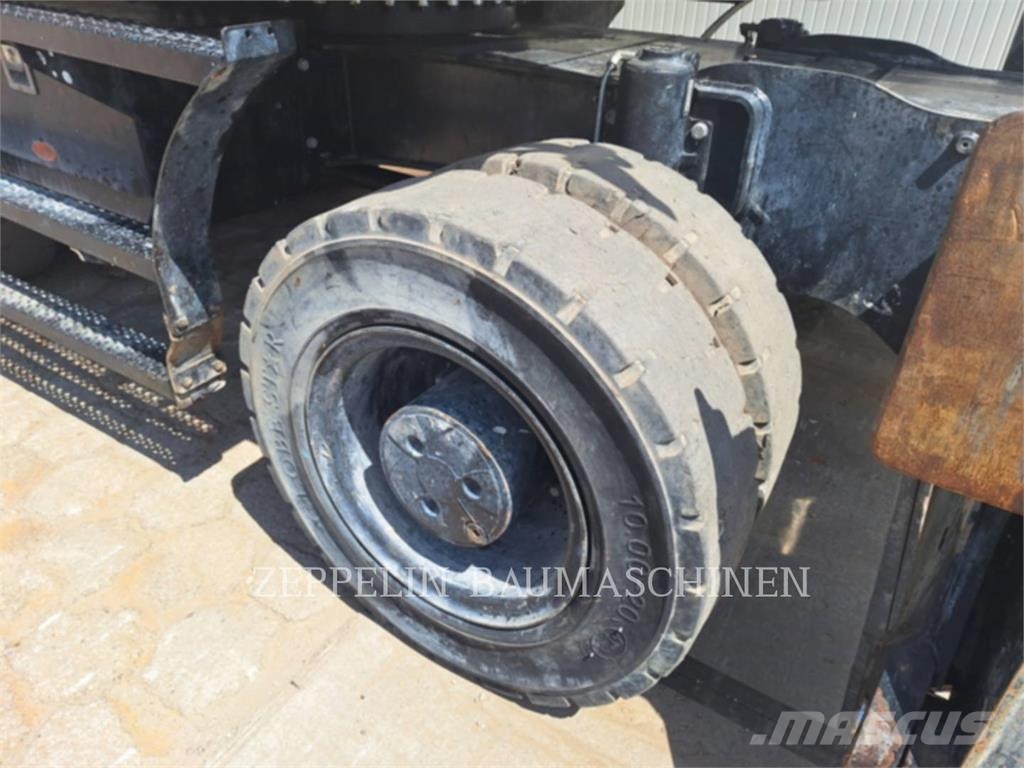 CAT MH3022-06C Griovimo ekskavatoriai