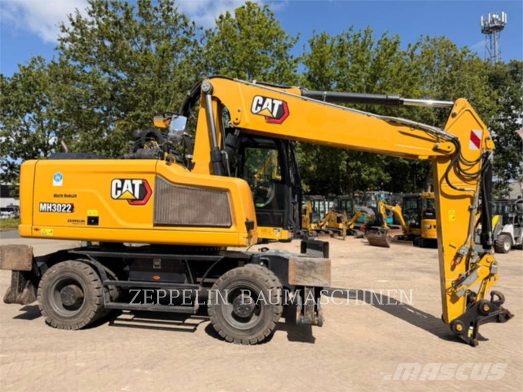 CAT MH3022-06C Demoliční rýpadla