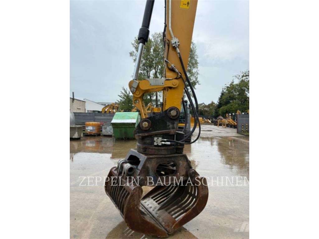 CAT MH3022-06C Demontāžas ekskavators