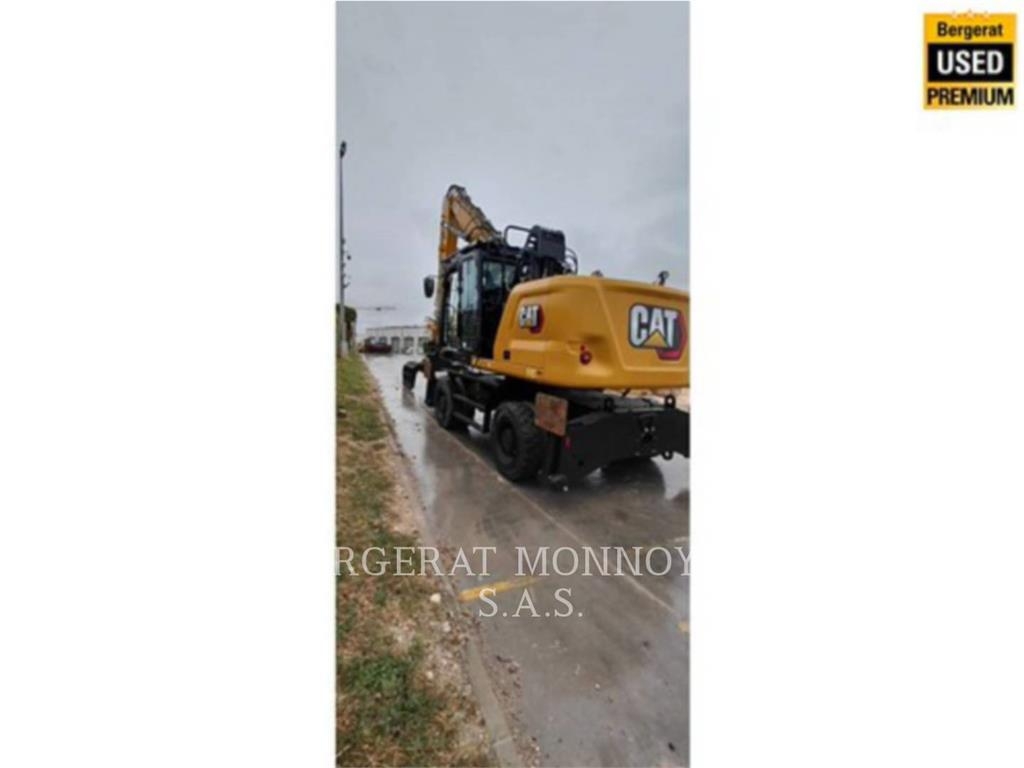 CAT MH3024 Gumikerekes kotrók