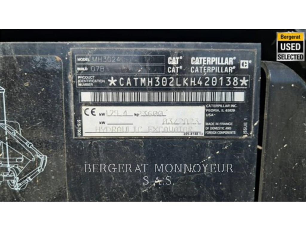 CAT MH3024 Pelle sur pneus