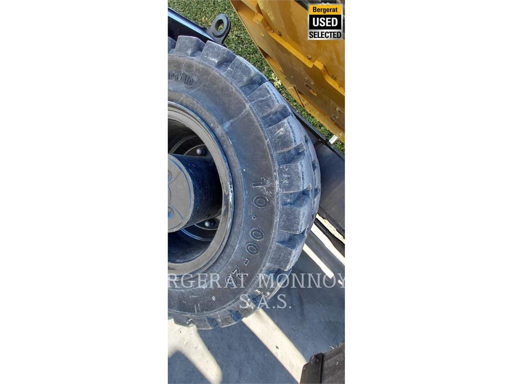 CAT MH3024 حفارات بعجل