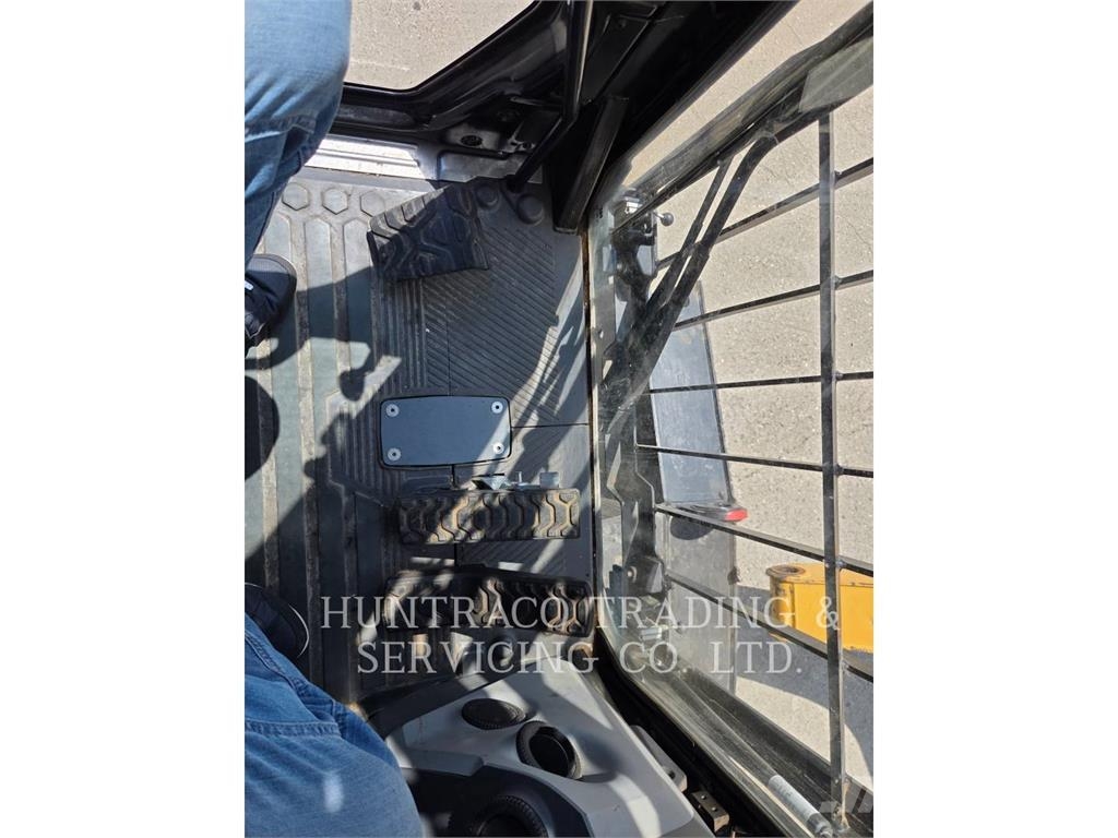 CAT MH3024-07 حفارات بعجل