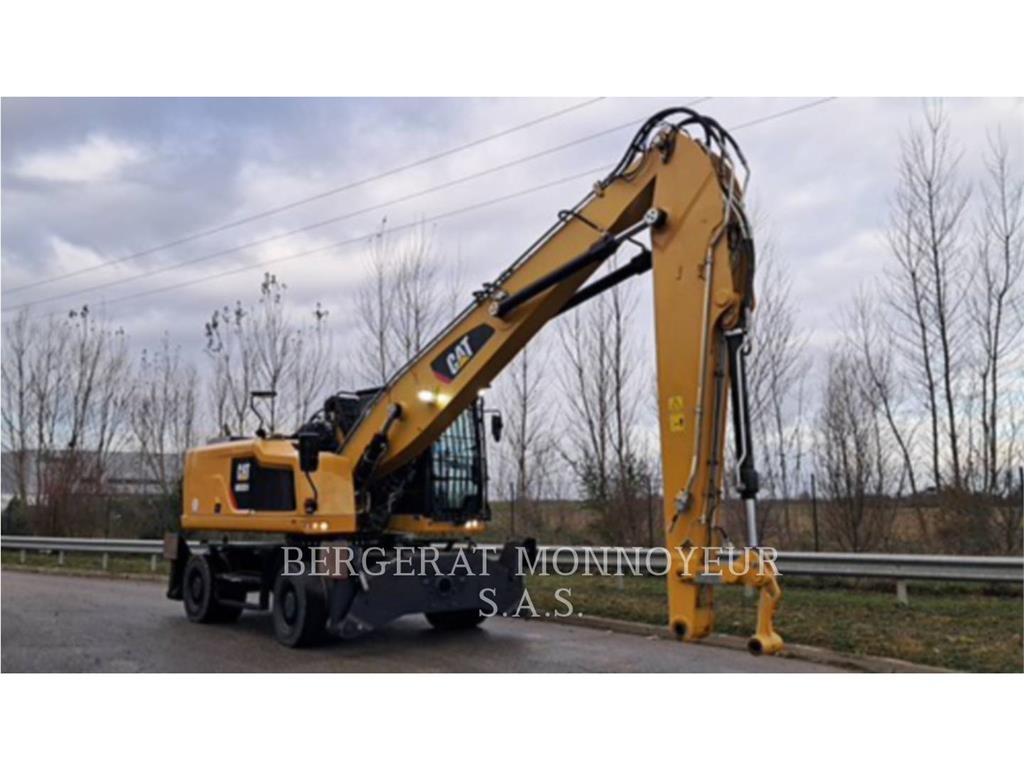 CAT MH3024-1 Pelle sur pneus