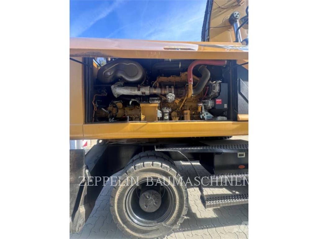 CAT MH3026-06C Demontāžas ekskavators