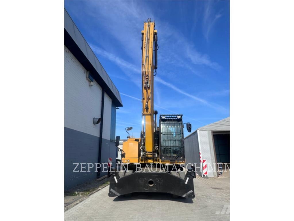CAT MH3026-06C Demontāžas ekskavators