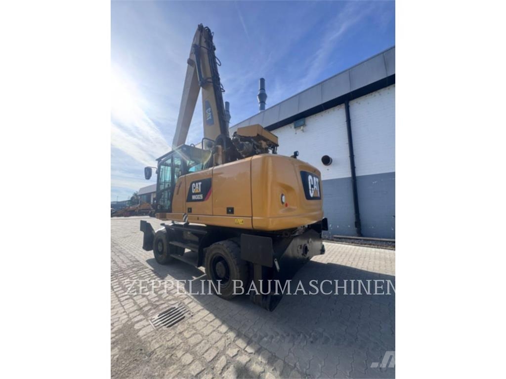 CAT MH3026-06C Demontāžas ekskavators
