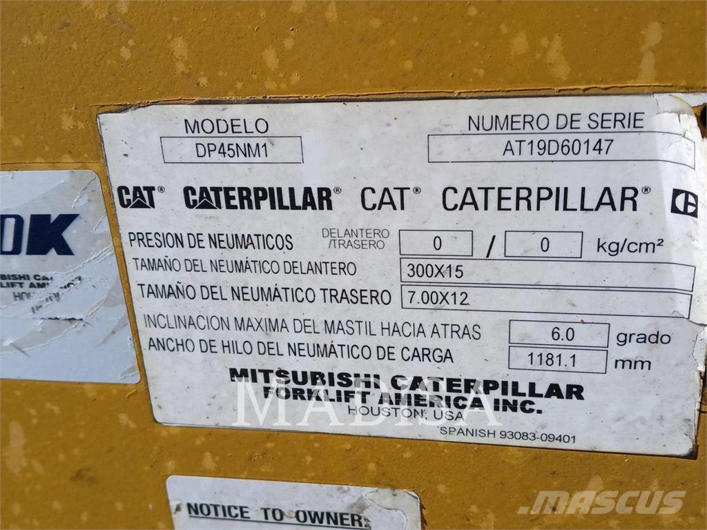 CAT MITSUBISHI DP45NM1-D شاحنات الديزل