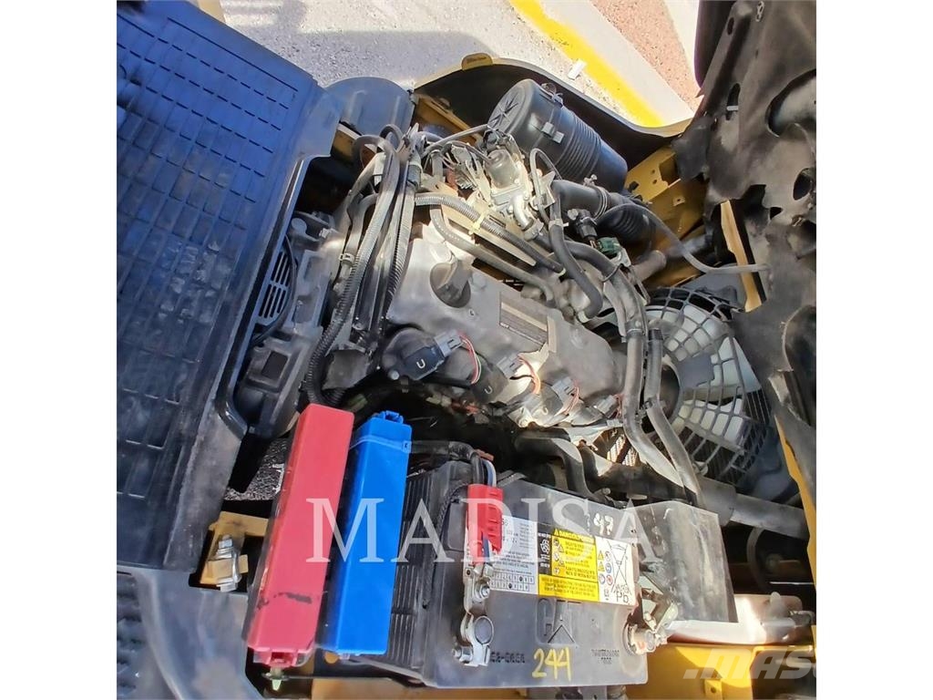 CAT MITSUBISHI GP30N5-LE Газовые погрузчики