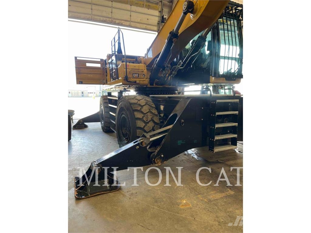 CAT MULTIDOCKER CH600 Багери за разрушаване
