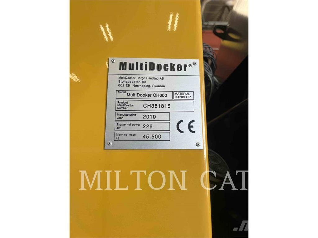CAT MULTIDOCKER CH600 Багери за разрушаване
