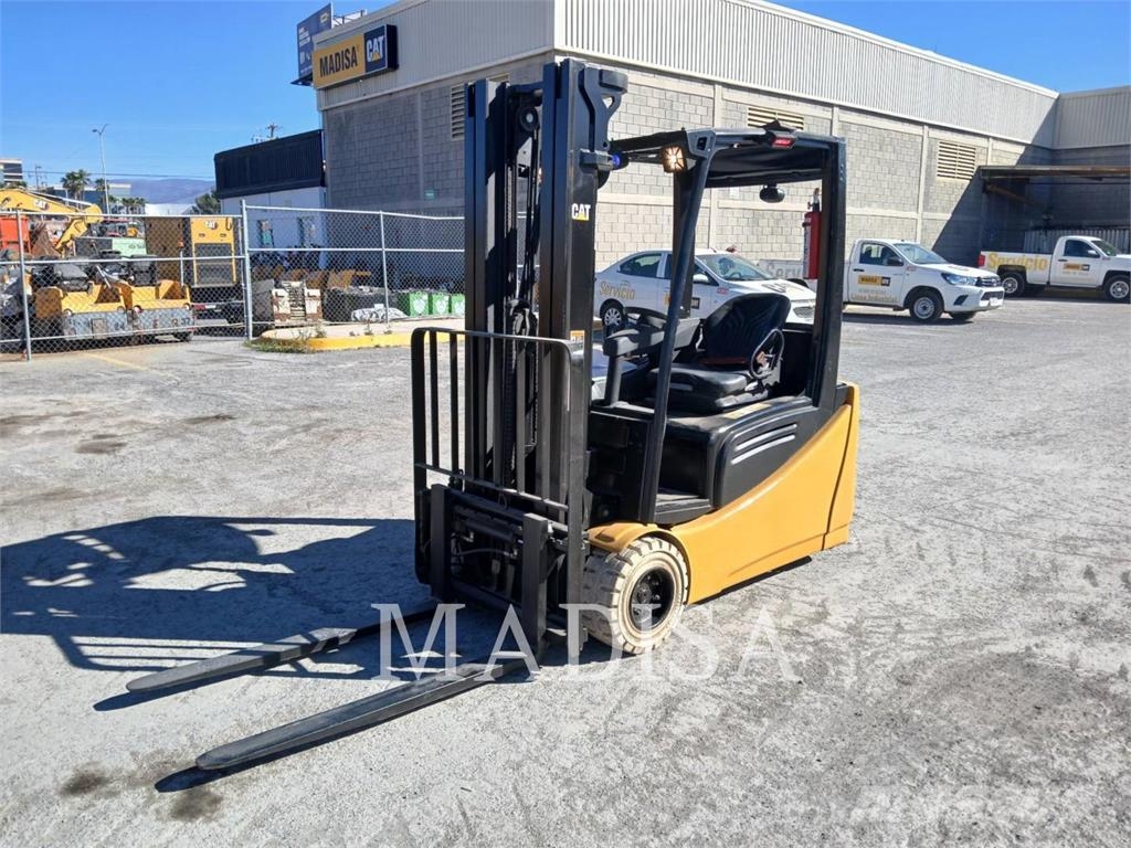 CAT P019555 Вилични кари-повдигачи - други