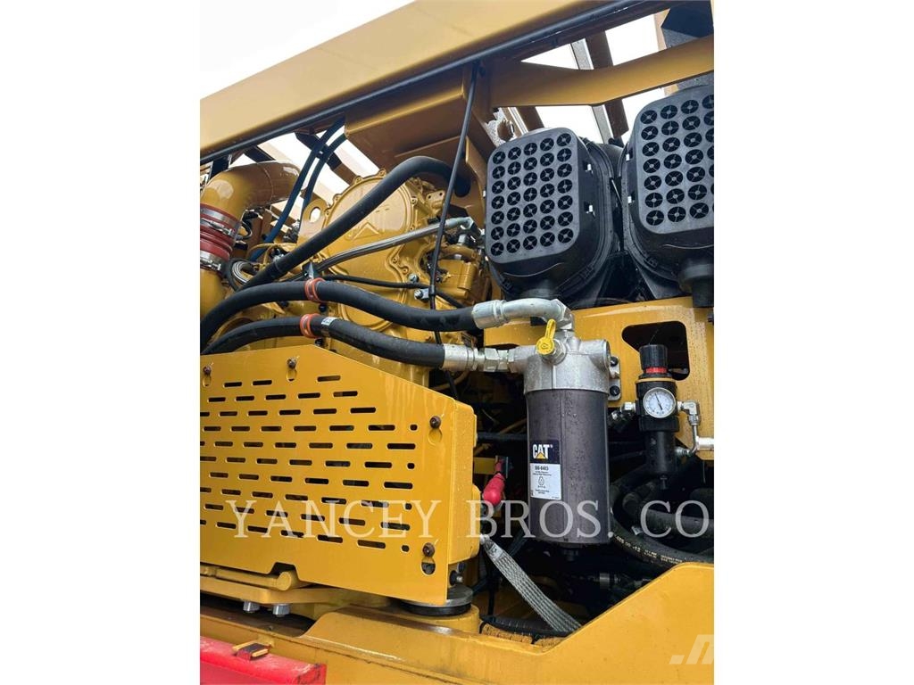 CAT PM82202 Bodenstabilisierer/Asphalt-Recycler